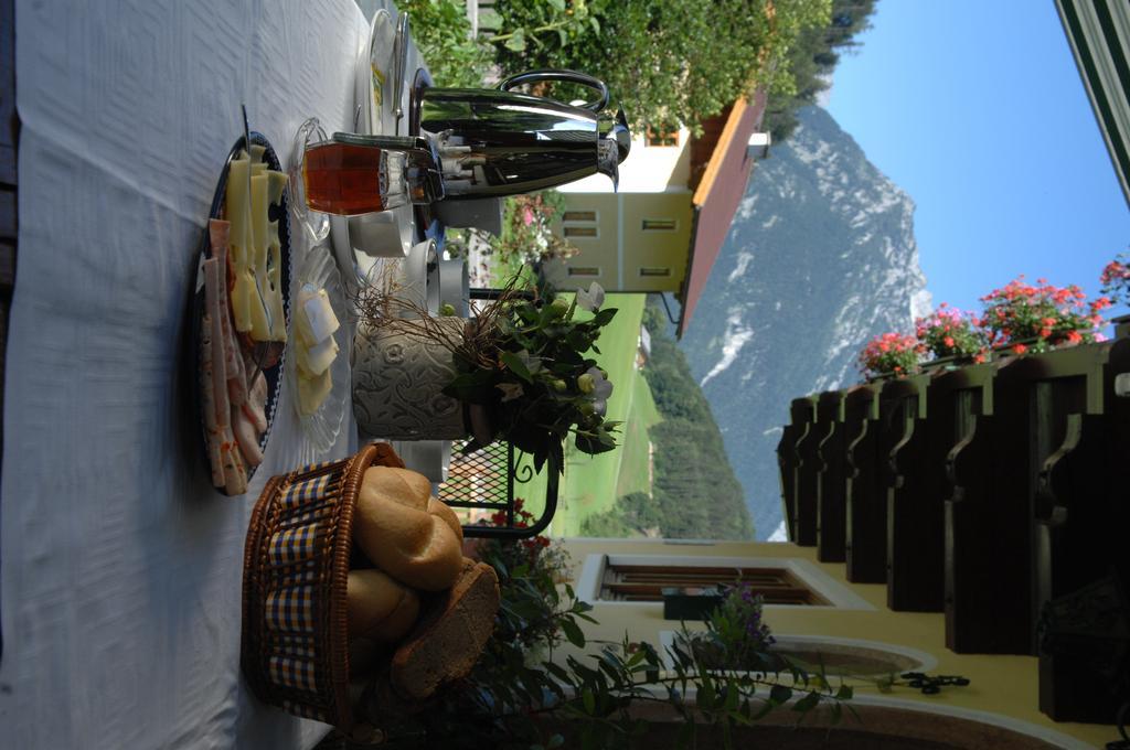 Hinterkellaubauer Bed & Breakfast Кухл Екстериор снимка